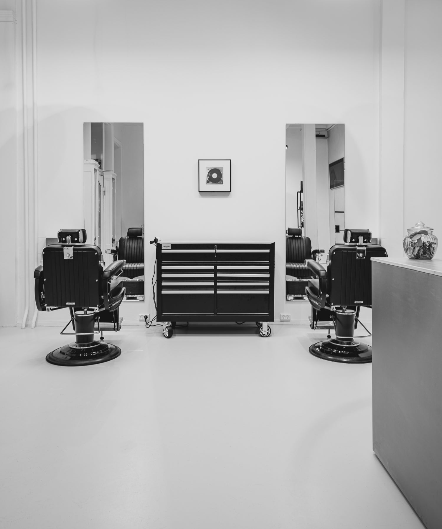 Apollo II Elite - Fauteuil barbier mat noir avec structure en fonte